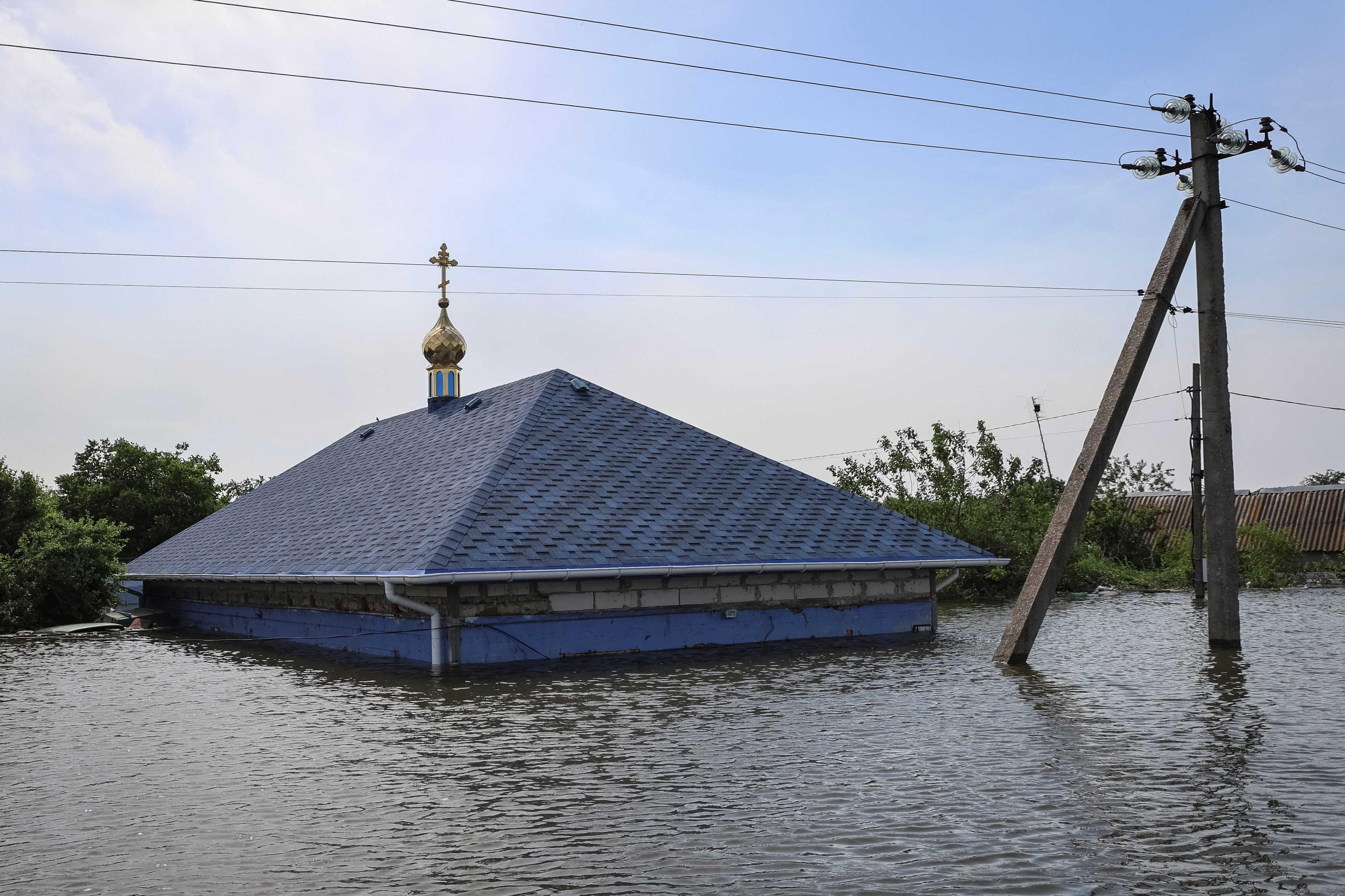 A view shows a flooded area after the Nova Kakhovka dam breached, amid Russia's attack on Ukraine, in the village of Sadove in Kherson region, Ukraine June 8. Photo: Reuters