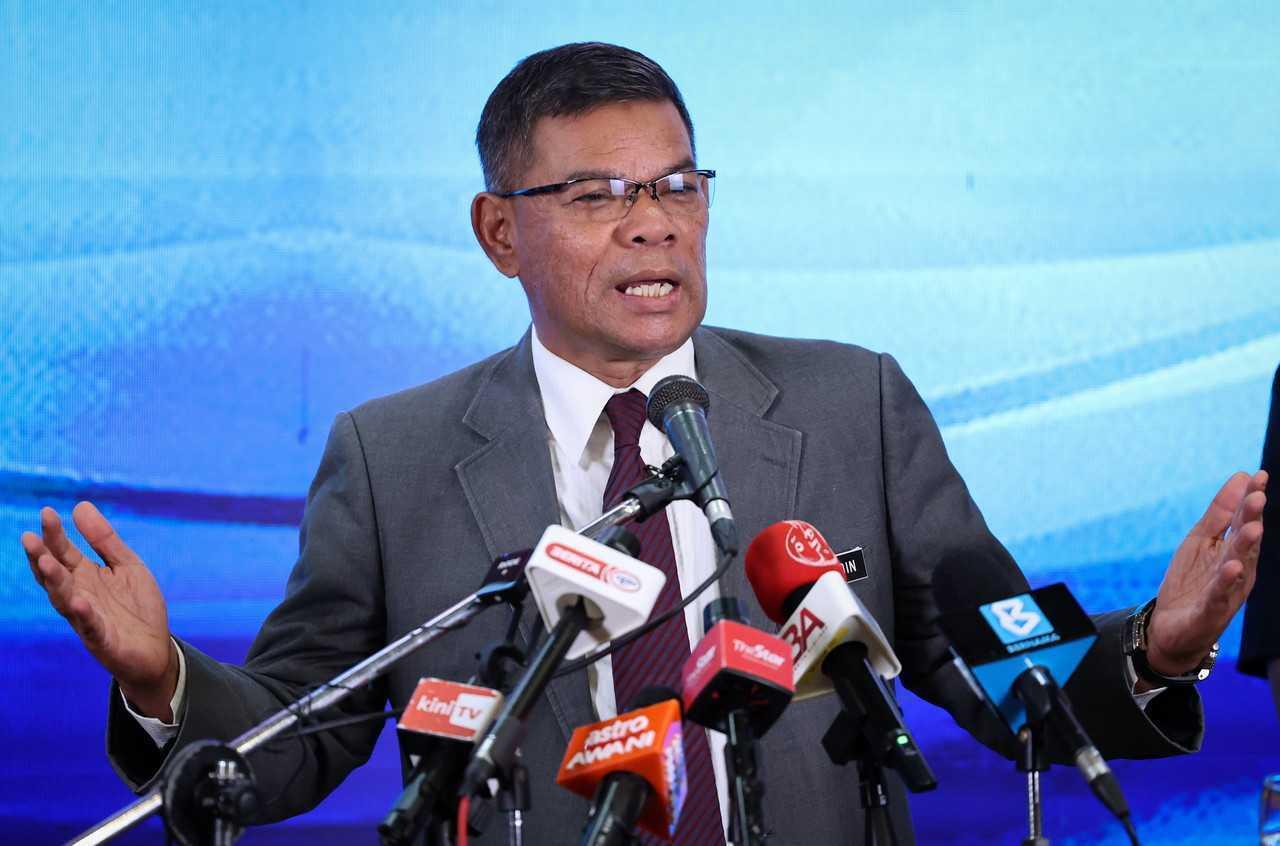 Menteri Dalam Negeri Saifuddin Nasution Ismail. Gambar: Bernama