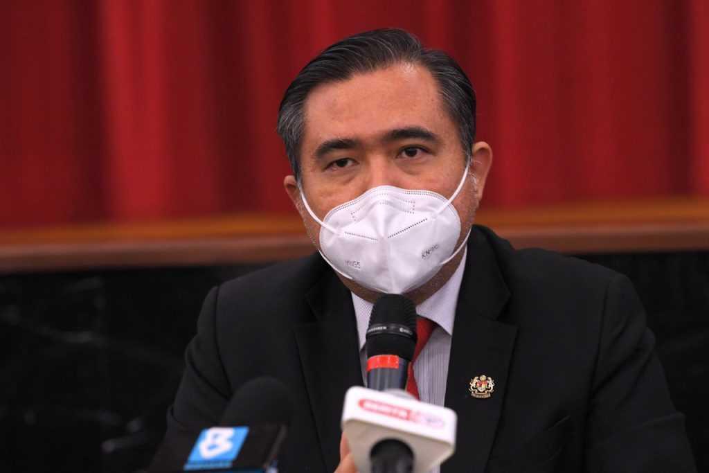 DAP secretary-general Anthony Loke is angered by remarks of the party's former national spokesman Tony Pua condemning Umno and Barisan Nasional. Photo: Bernama