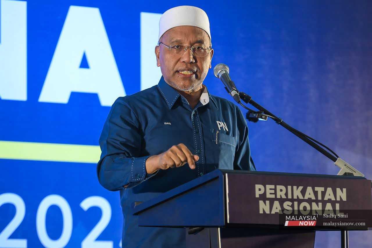 PAS deputy president Idris Ahmad speaking at the Selangor Perikatan Nasional Election Convention in Shah Alam today, June 24, 2023.