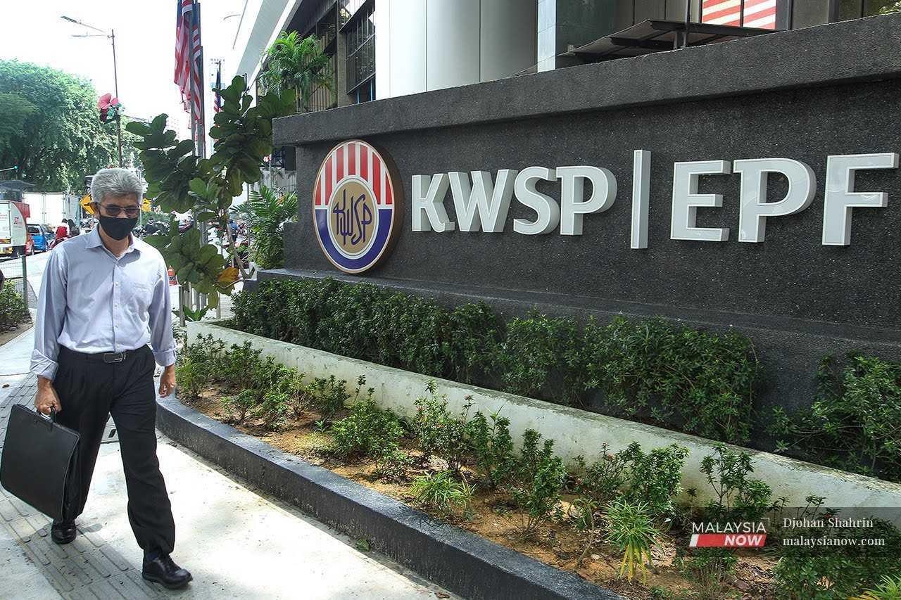 The Employees Provident Fund says Malaysia is one of the few countries that still allow lump sum withdrawals.