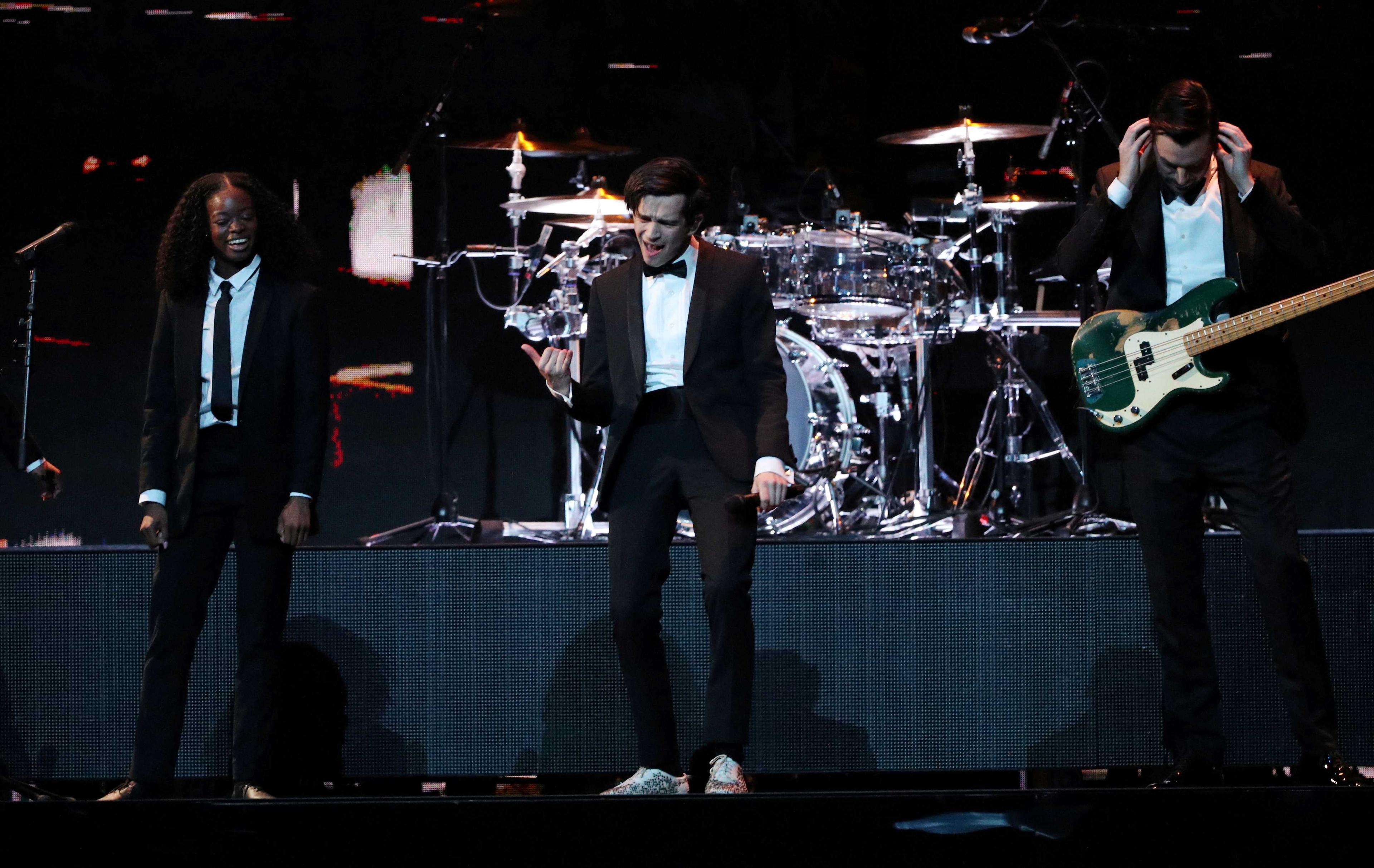 Persembahan The 1975 di Anugerah Brit di Arena O2 di London, Britain, 20 Februari 2019. Gambar: Reuters