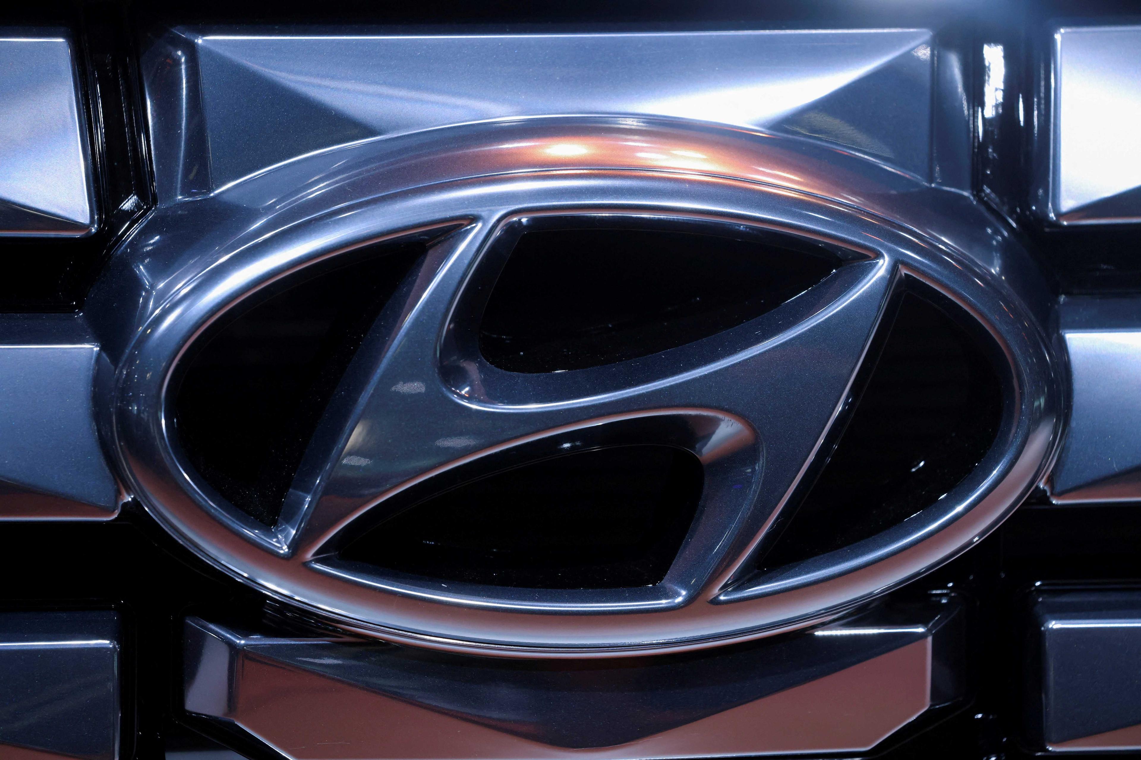 The logo of Hyundai Motor Company is pictured at the New York International Auto Show, in Manhattan, New York City, US, April 13, 2022. Photo: Reuters