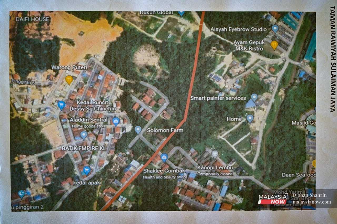 Peta yang menunjukkan jajaran ECRL melalui Taman Rawiyah Sulaiman Jaya dan beberapa kawasan lain. 