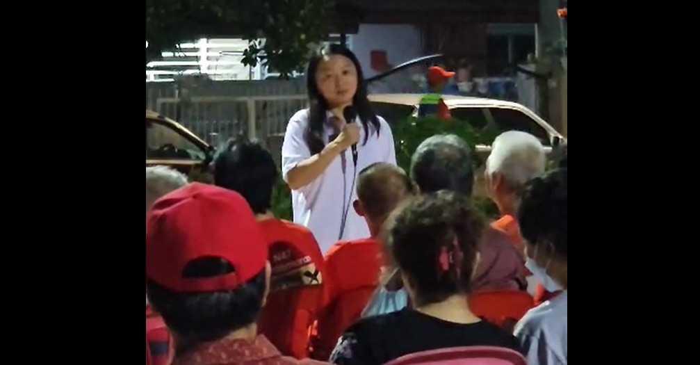 DAP's Hannah Yeoh seen in this screenshot of a viral clip addressing a group of audience members, warning them about the future of their children if they choose not to support Pakatan Harapan at the coming polls.