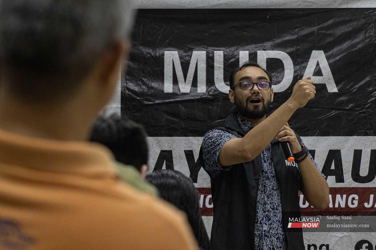 Muda's Subang chief Zayd Shaukat Ali is contesting the state constituency where he intends to prioritise the well-being and comfort of constituents. 

