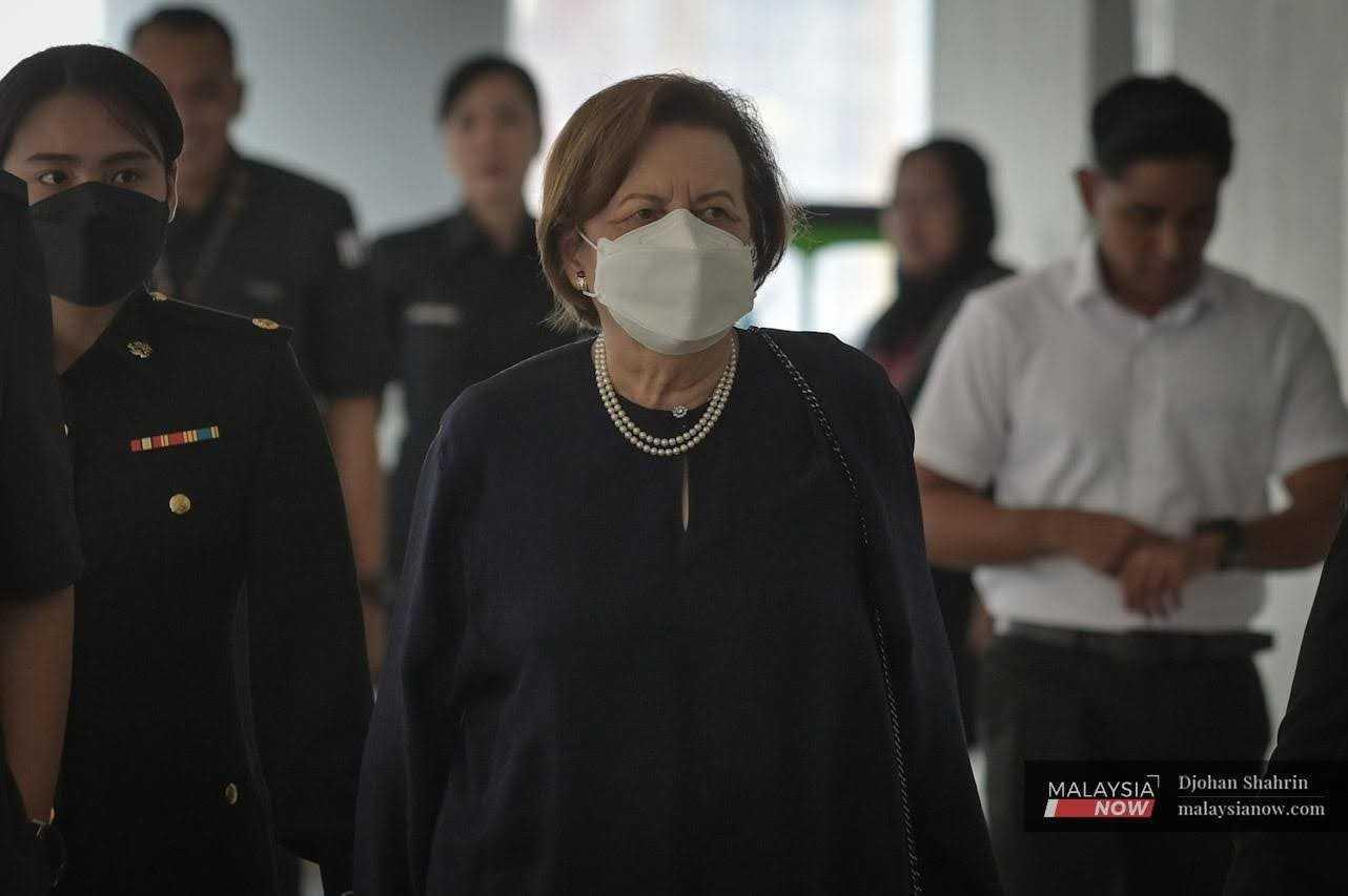 Former Bank Negara Malaysia governor Zeti Akhtar Aziz at the Kuala Lumpur court compex today, Aug 15.