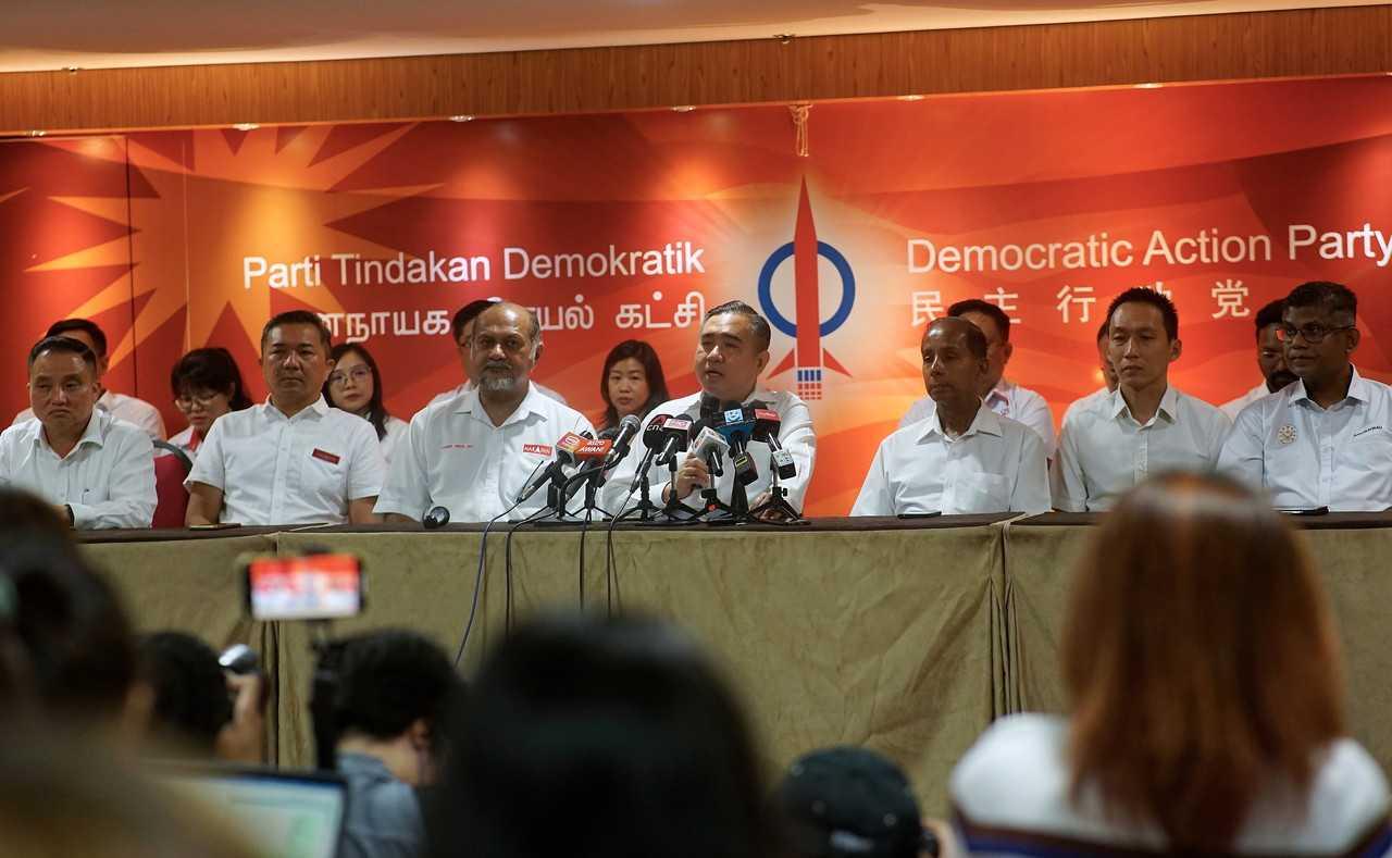 DAP secretary-general Anthony Loke (centre) with other party leaders at the announcement of DAP's candidates for the Selangor state election in Kuala Lumpur, July 24. Photo: Bernama
