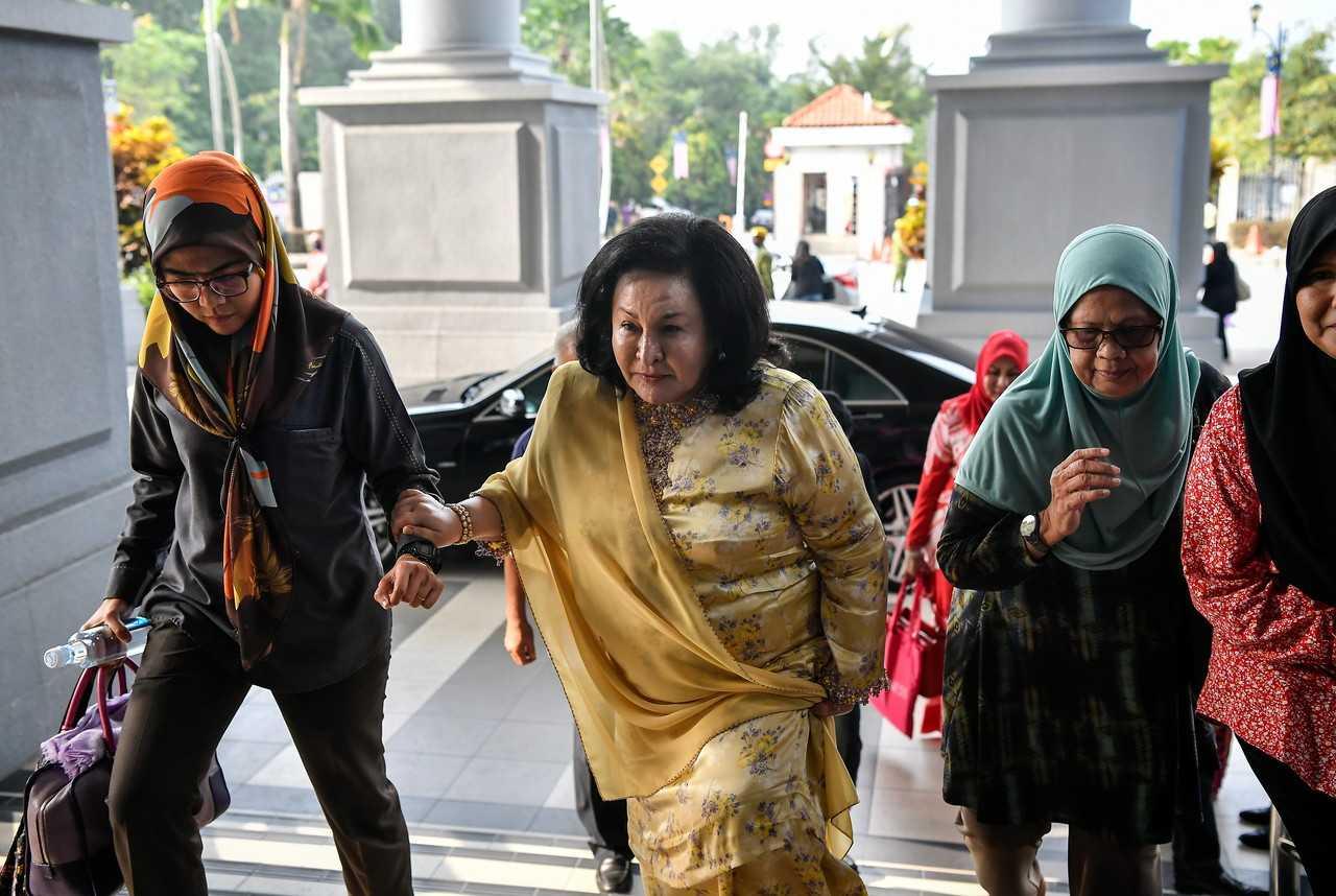 Rosmah Mansor, the wife of former prime minister Najib Razak, at the Kuala Lumpur court complex, today, Aug 24. Photo: Bernama
