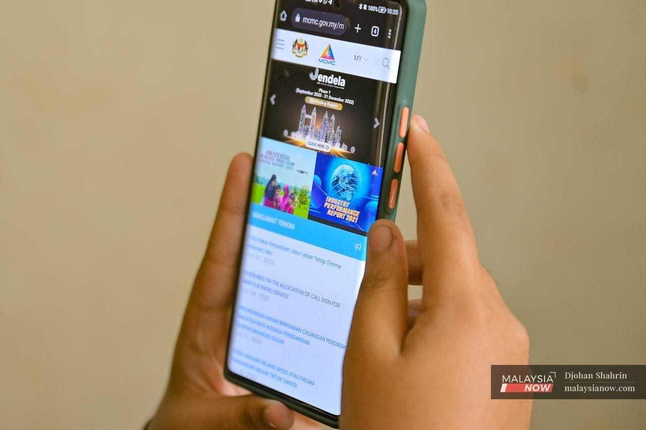 PAS deputy president Tuan Ibrahim Tuan Man has hit out at the Malaysian Communications and Multimedia Commission over the recent string of blocks on websites.