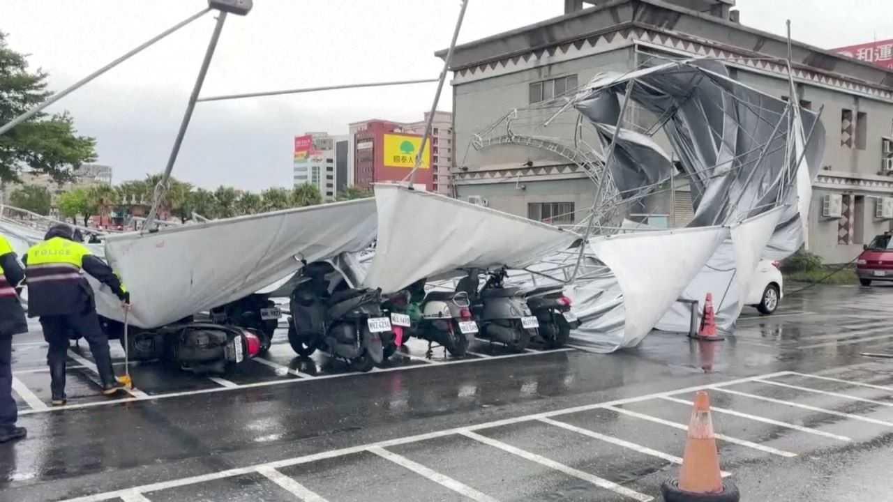 A collapsed canopy is seen at a parking lot as Typhoon Haikui approaches, in Hualien, Taiwan Sept 3, in this screengrab taken from a video provided by CTI. Photo: Reuters