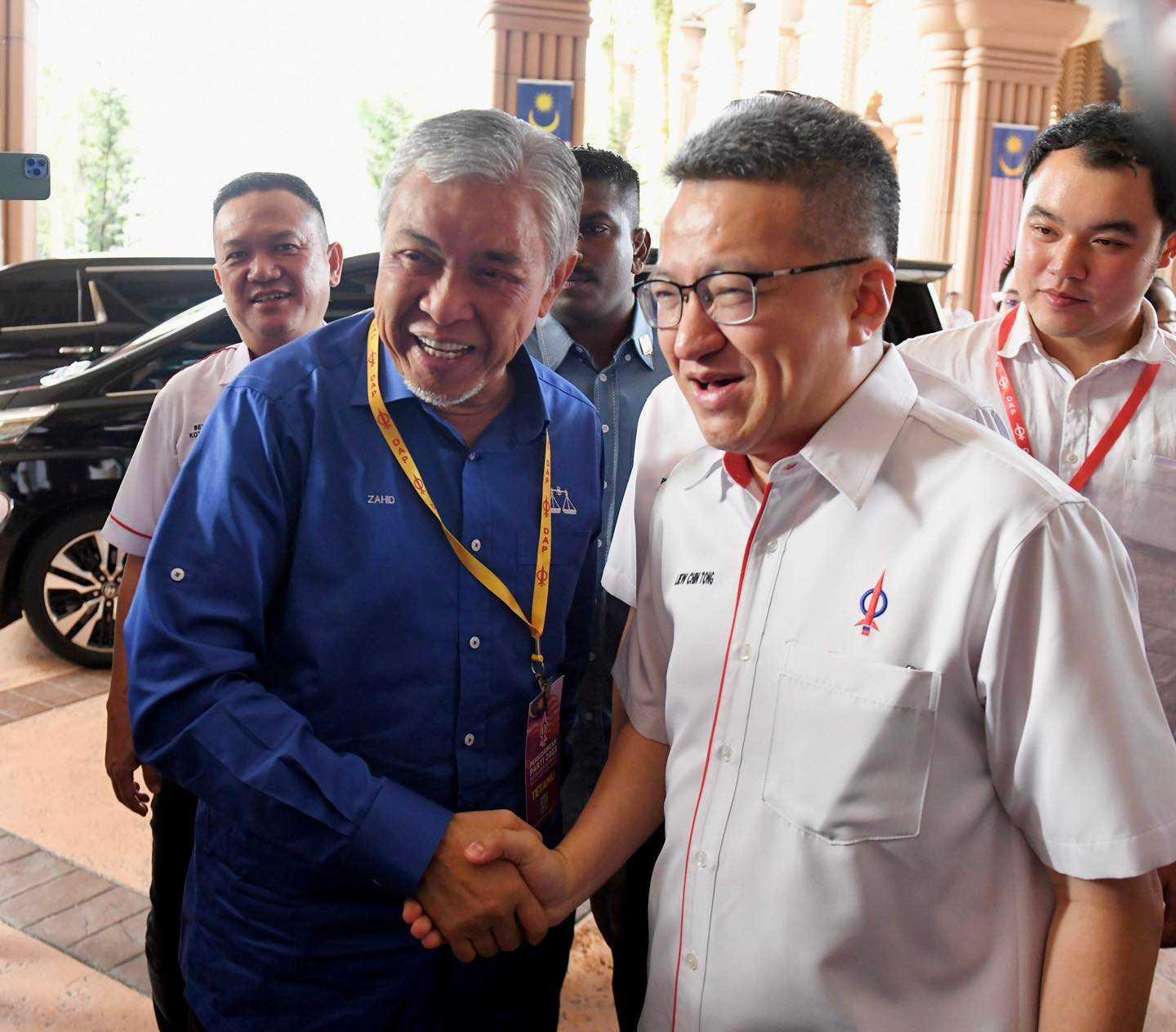 Pengerusi Barisan Nasional Ahmad Zahid Hamidi menghadiri konvensyen DAP 2023 di Putrajaya. Gambar: Facebook