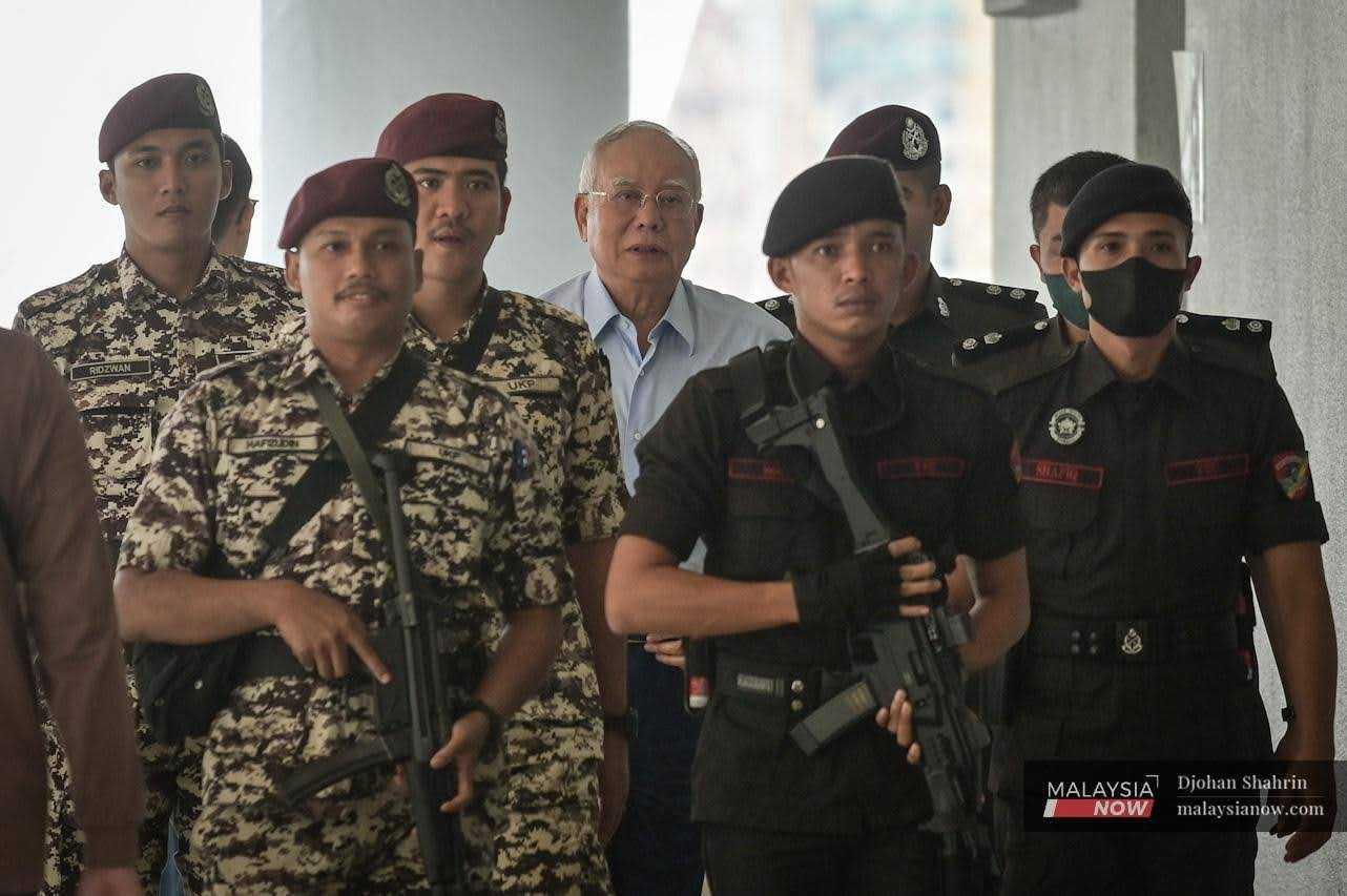 Loyalists of Najib Razak has renewed a campaign to get the former leader out of jail, increasing the pressure on Anwar Ibrahim who has been avoiding the issue.