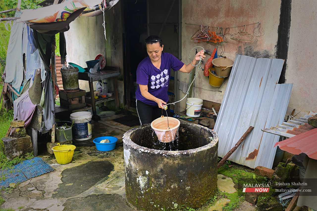 WaterPoverty04_Mnow_131224