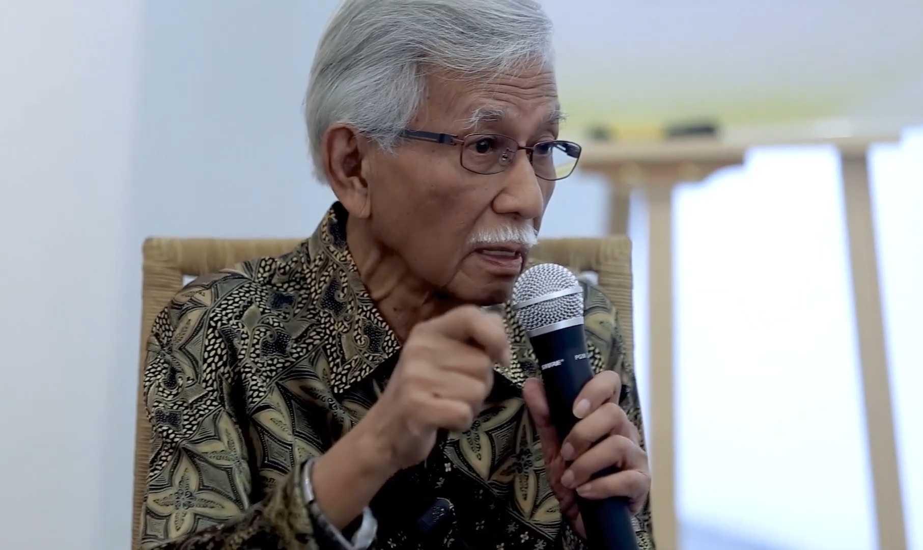 Daim Zainuddin.