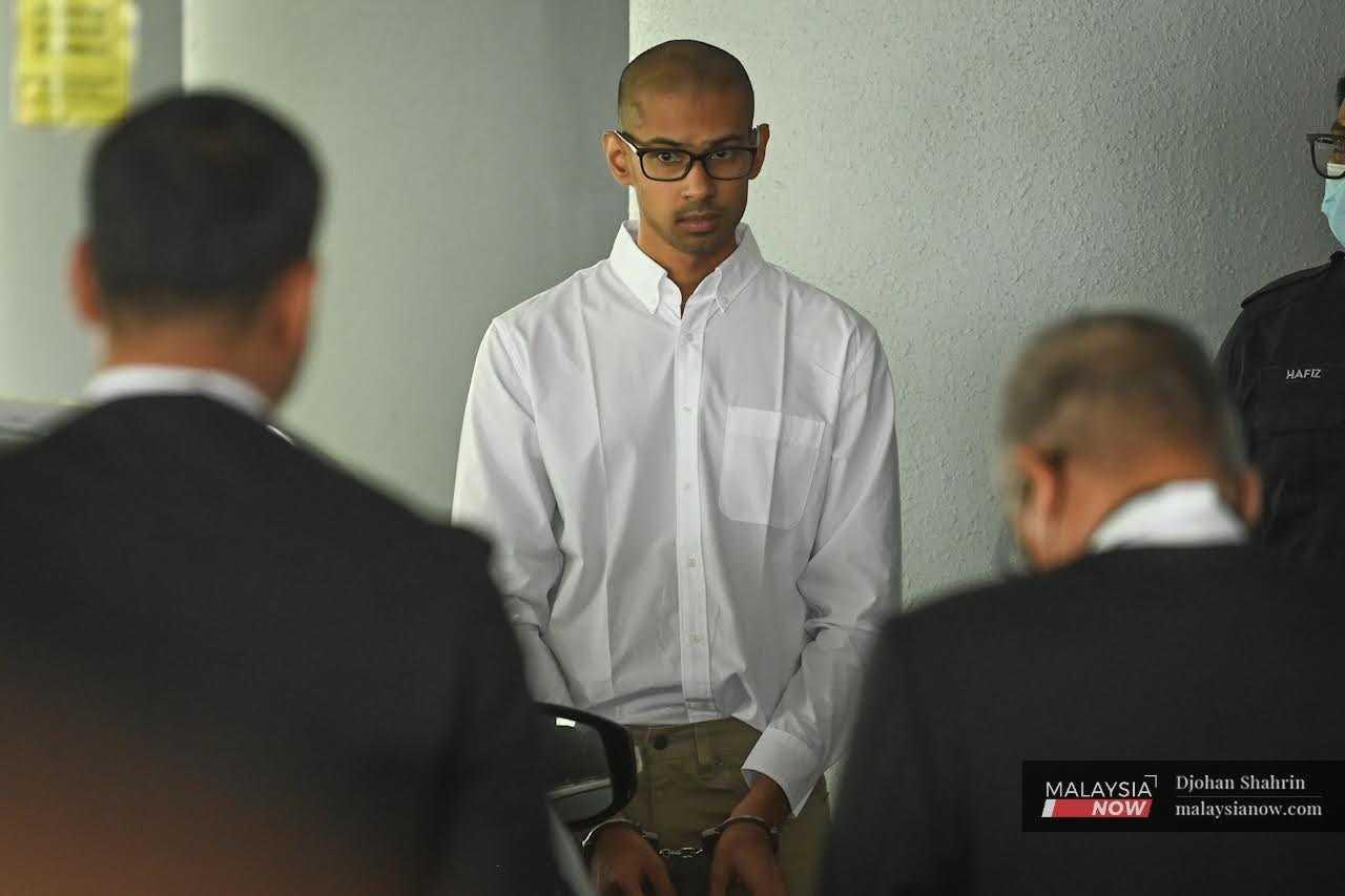 Yusoff Rawther during a viewing session of his Nissan Teana at the Kuala Lumpur High Court.