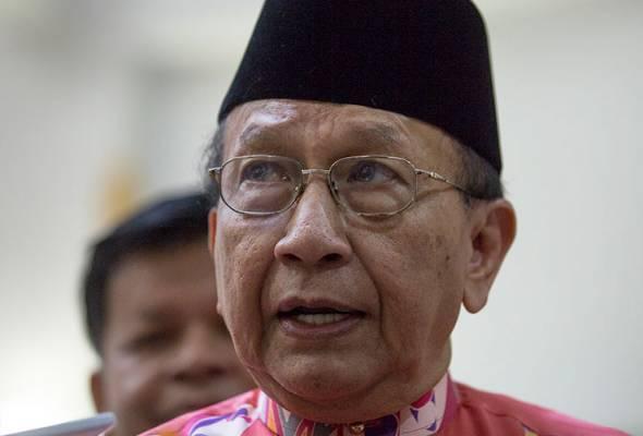 Rais Yatim is the new Dewan Negara president.