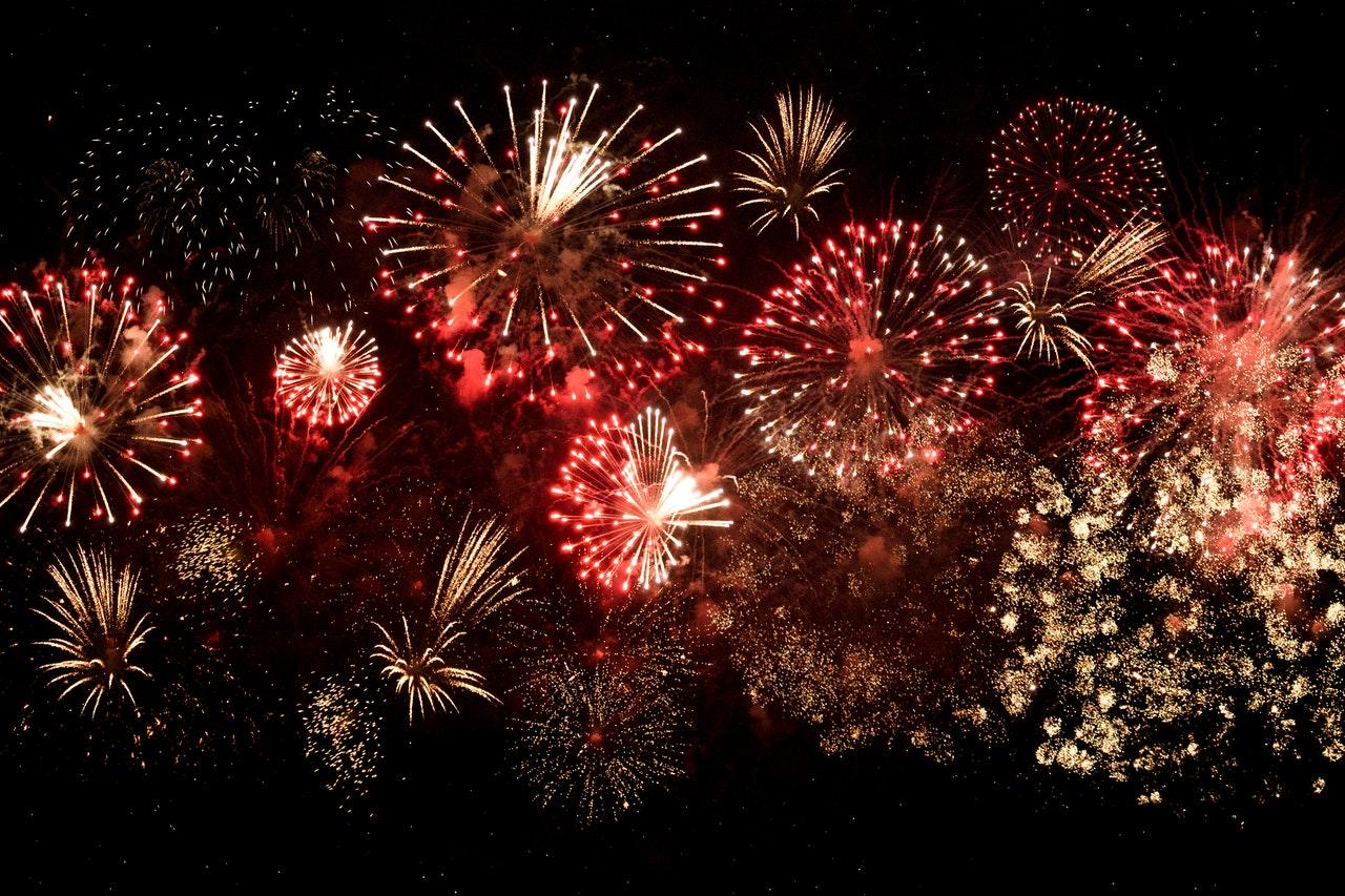 Traditionally, huge firework displays light up the night skies of capital cities around the world as the new year arrives. Photo: Pexels