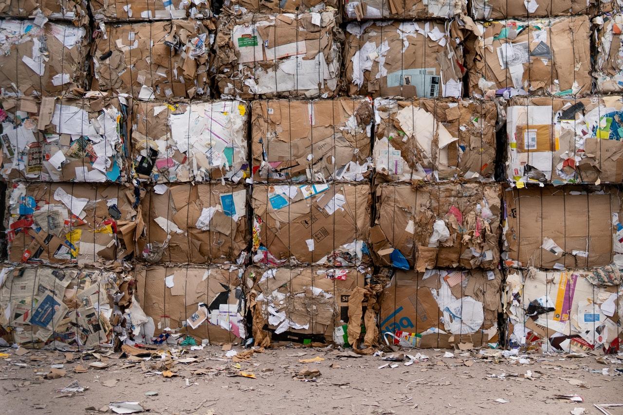 The UK Environment Agency says it is committed to tackling illegal waste exports. Photo: Pexels