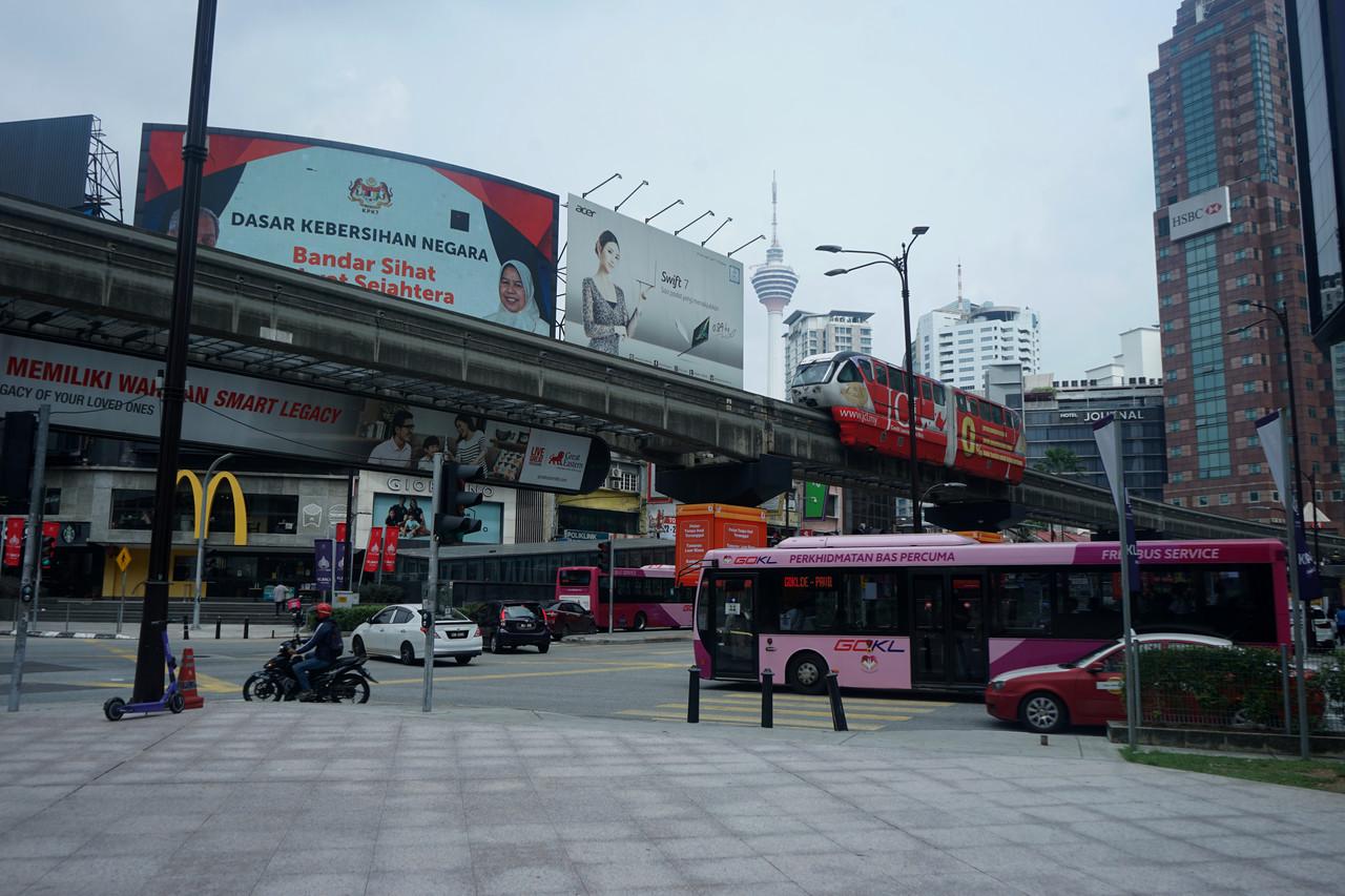 Keadaan sekitar kawasan Bukit Bintang kelihatan lengang berikutan kes jangkitan Covid-19 di negara dilaporkan meningkat mendadak sejak kebelakangan ini. Gambar: Bernama