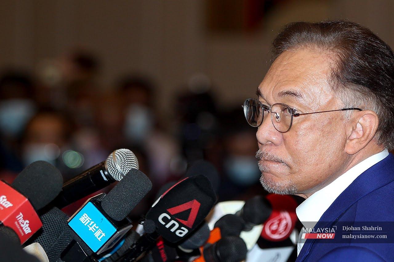 Sidang Media : Anwar Ibrahim