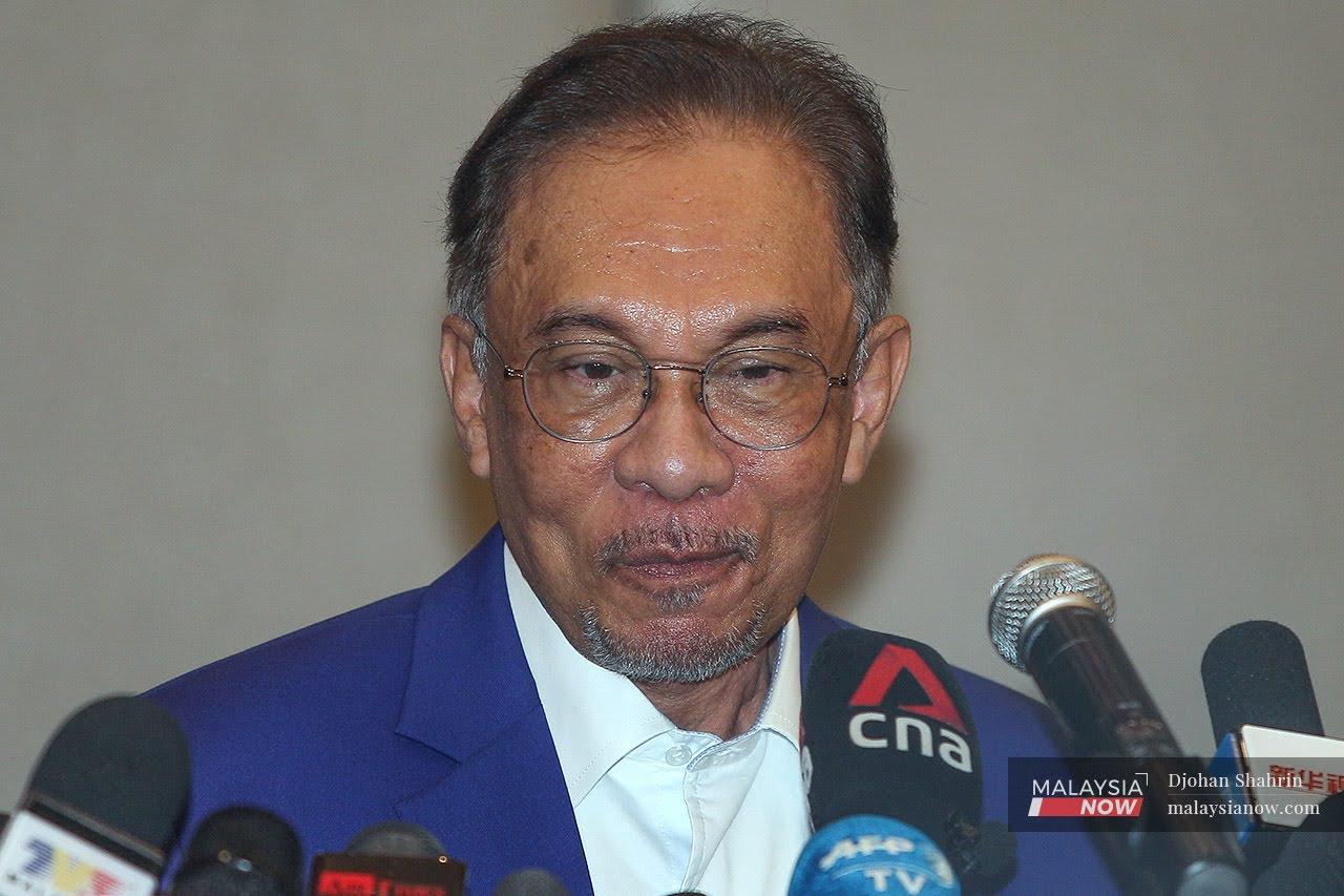 Sidang Media : Anwar Ibrahim