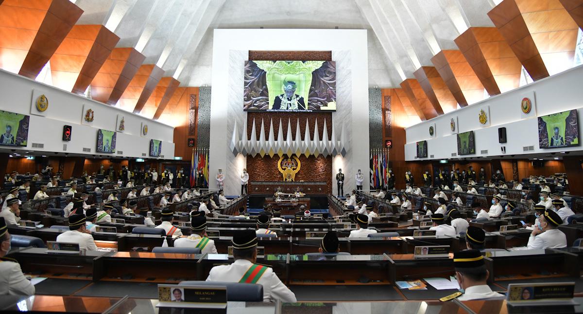 Berunding dengan menteri yang menjaga perundangan juga boleh digunakan. Gambar: Parlimen Malaysia.