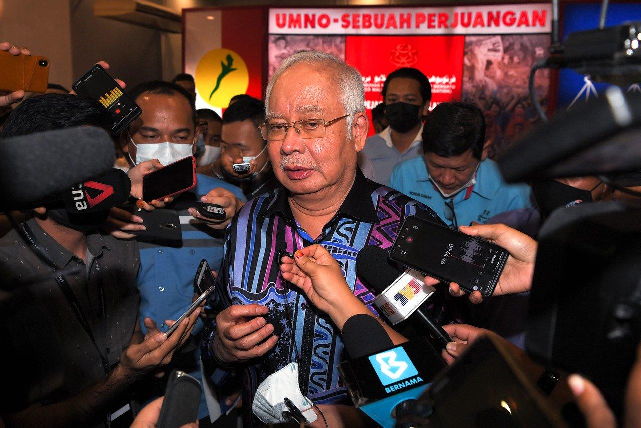 Cadangan Najib untuk bekerjasama dengan Anwar dan DAP ditentang hebat ahli Parlimen BN. Gambar: Bernama