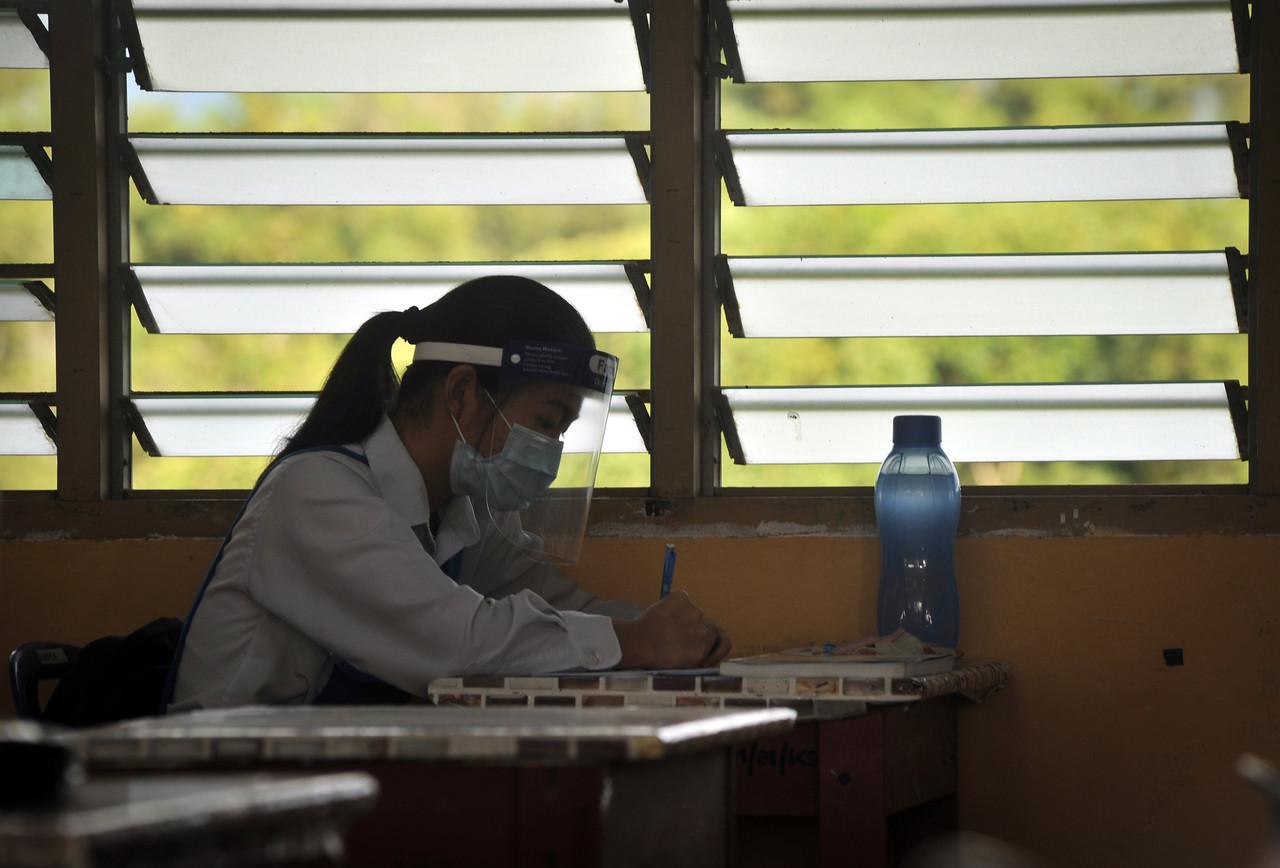 Classroom sessions at schools across the country have been disrupted by the onset of Covid-19. Photo: Bernama