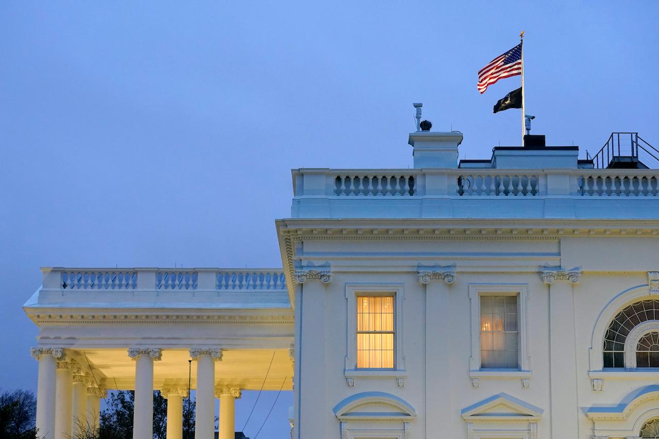 Rumah Putih pada waktu senja di Washington, Amerika Syarikat. Gambar: AP
