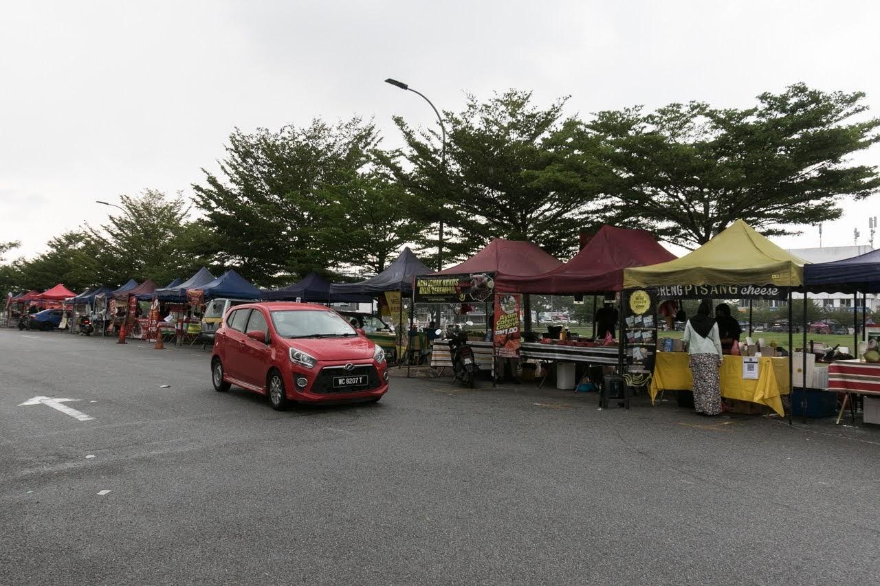 General stall scene near Meru, Klang. 13 November 2020.