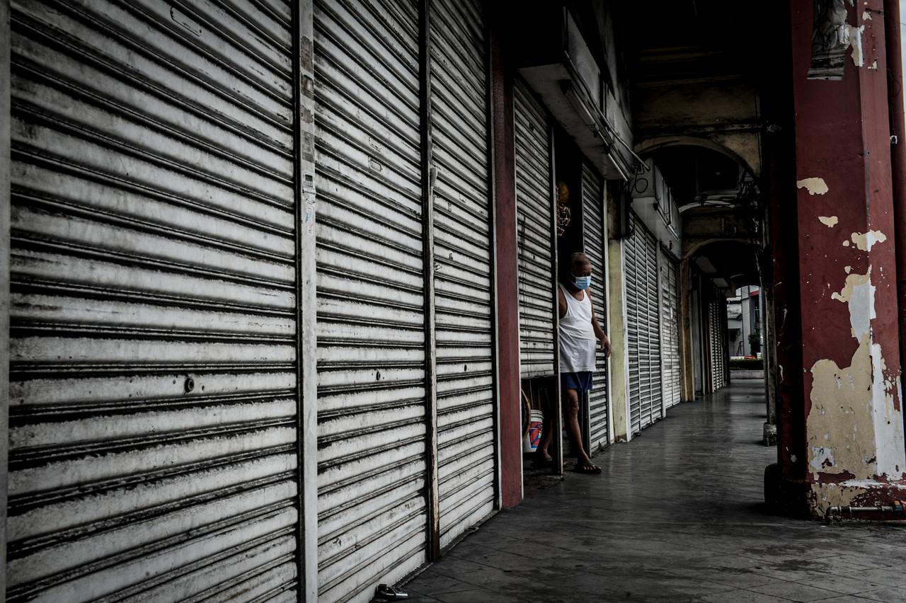 A row of shops in Jalan Penang, George Town stands closed as the conditional movement control order to curb the spread of Covid-19 continues. Photo: Bernama