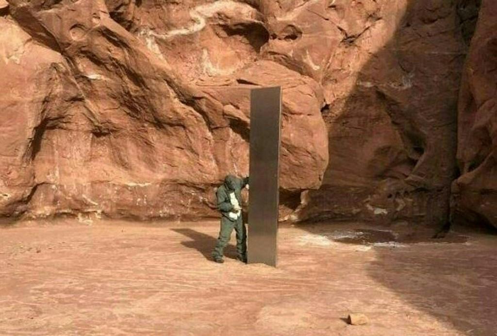 This video grab image obtained Nov 24, courtesy of the Utah Department of Public Safety Aero Bureau, shows a mysterious metal monolith discovered after public safety officers spotted the object while conducting a routine wildlife mission. Photo: AFP