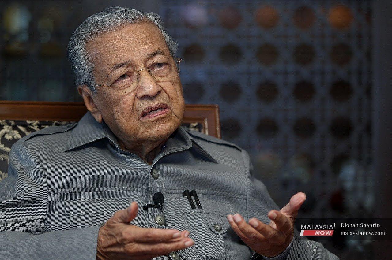 Pengerusi Pejuang Dr Mahathir Mohamad.