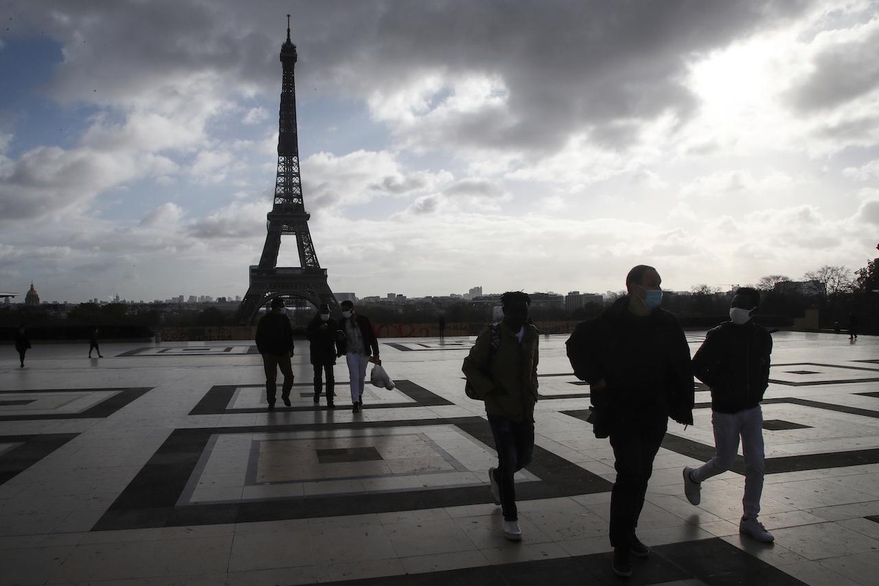 French lawmakers overwhelmingly adopt a new law banning discrimination based on a person's accent. Photo: AP