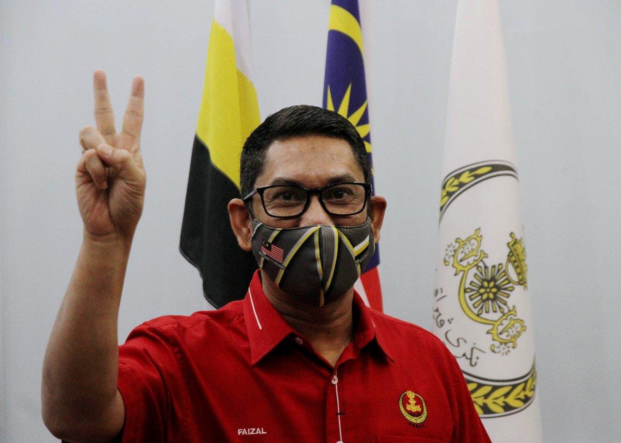 Menteri Besar Perak Ahmad Faizal Azumu pada sidang media selepas majlis penyerahan replika cek bantuan sekolah persendirian Cina SUWA Negeri Perak di Bangunan Perak Darul Ridzuan, pada 5 Disember, 2020. Gambar: Bernama