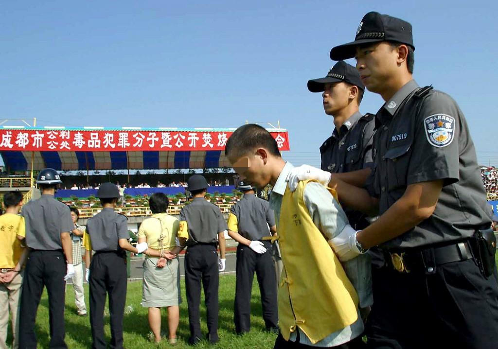Gambar fail menunjukkan sekumpulan banduan dihukum mati selepas didapati bersalah kerana mengedar dadah di China. Gambar: AFP