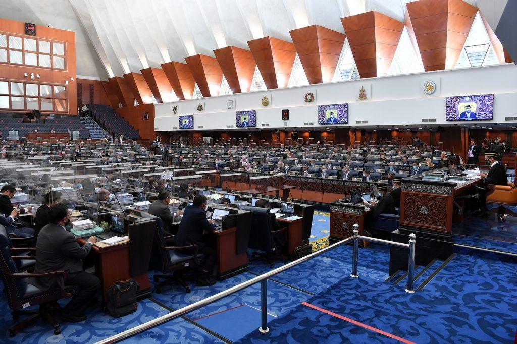 Under the Closed List Proportional Representation system mooted by the ERC, the number of seats won in the Dewan Rakyat is determined by the total votes won by each political party. Photo: Bernama