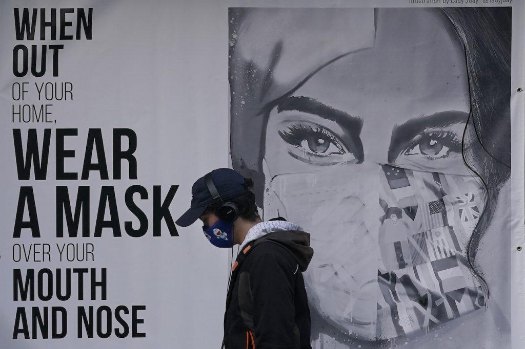 To prevent ocean pollution, OceansAsia suggests wearing reusable, washable cloth masks if possible. Photo: AP