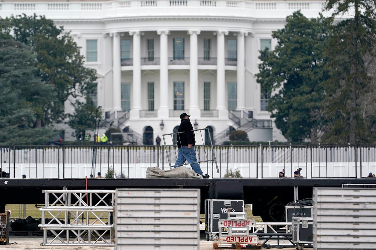 A stage is set up near the White House in Washington, Jan 4, in preparation for a rally on Jan 6, the day when Congress is scheduled to meet to formally finalise the presidential election results. Photo: AP