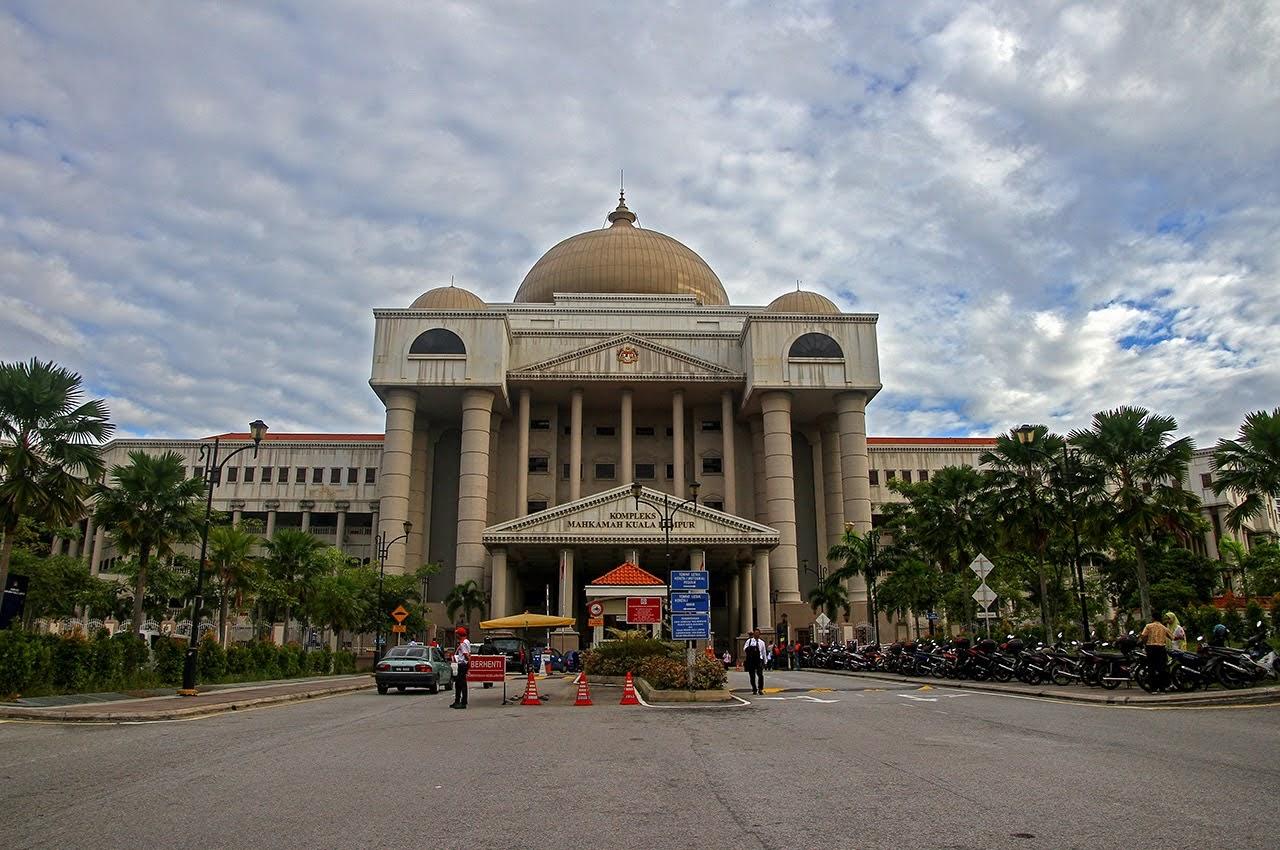 Kompleks Mahkamah Kuala Lumpur.