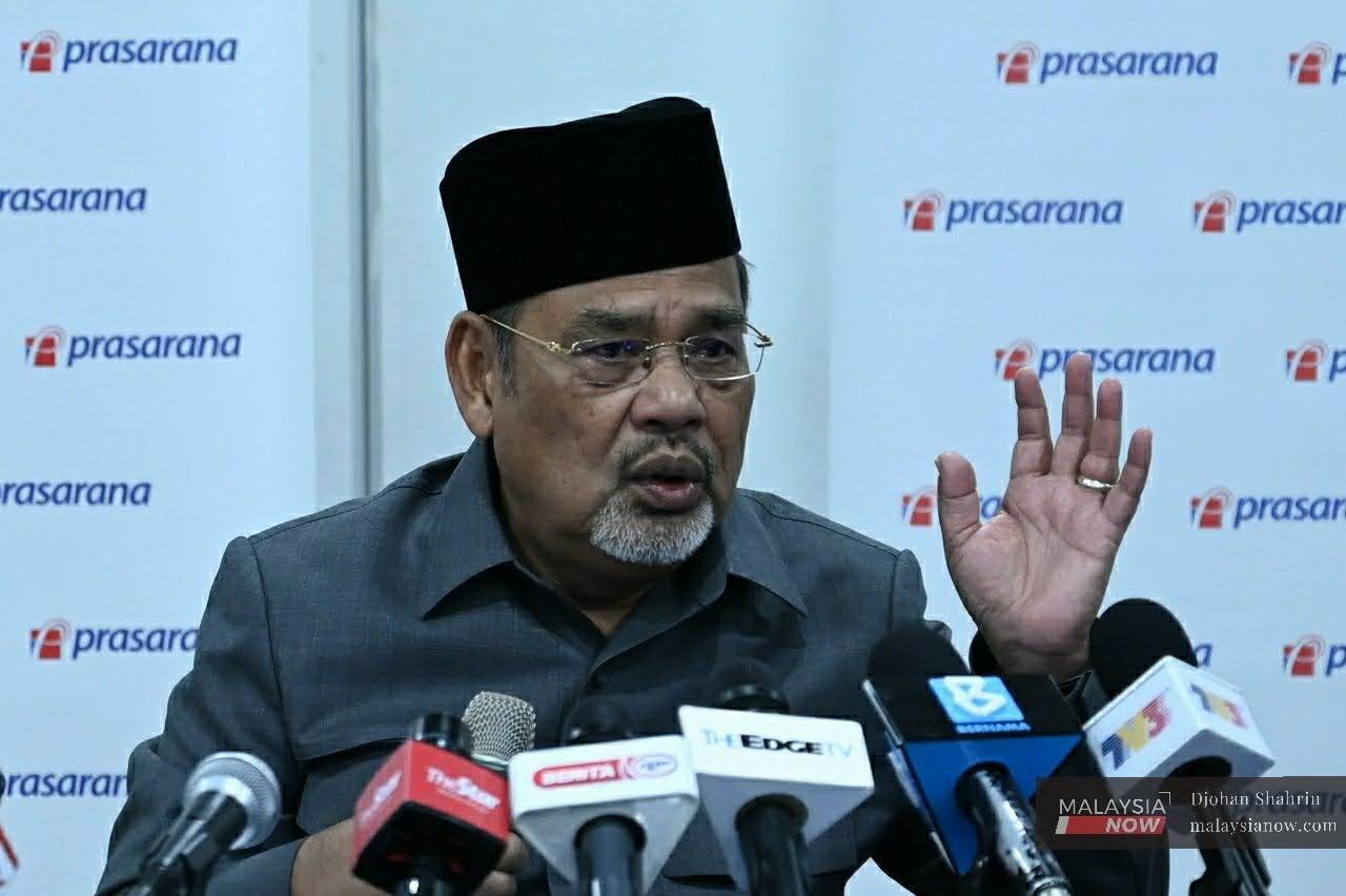 Ahli Parlimen Pasir Salak Tajuddin Abdul Rahman.