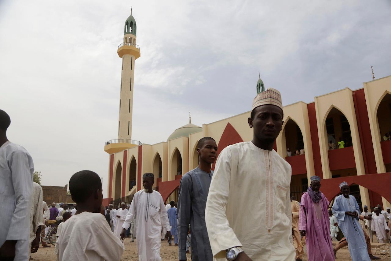 Muslims take part in traditional Friday prayers at the central mosque in Yola Nigeria, Feb 22, 2019. Muslims form the majority in northern Nigeria. Photo: AP