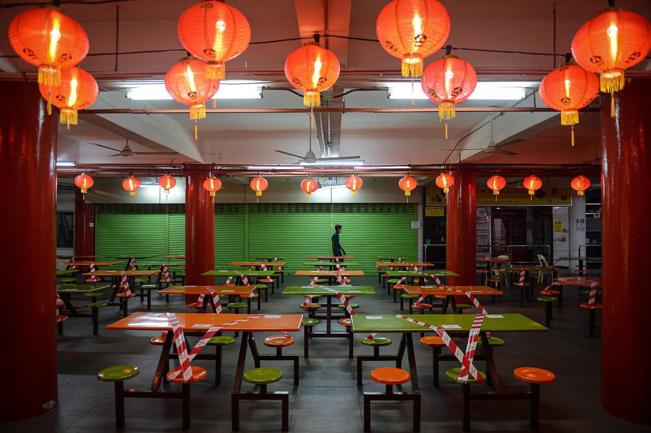 A food court in Kuala Lumpur stands empty as health SOPs continue across the country. Photo: Bernama