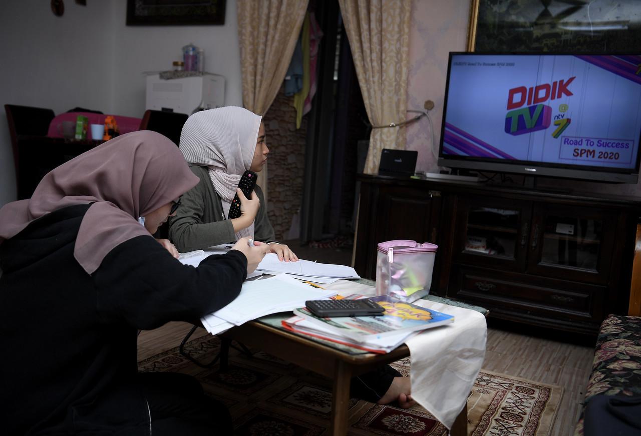 DidikTV akan menyiarkan program-program yang berteraskan kurikulum dan kokurikulum KPM. Gambar: Bernama