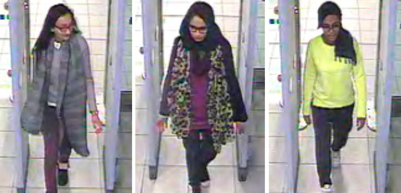 Shamima Begum (centre) passes through security at Gatwick airport, south England, with two of her friends ahead of their flight to Turkey in this Feb 23, 2015 file photo of stills taken from CCTV footage. Begum, who was stripped of her UK citizenship, is attempting to challenge the decision. Photo: AP