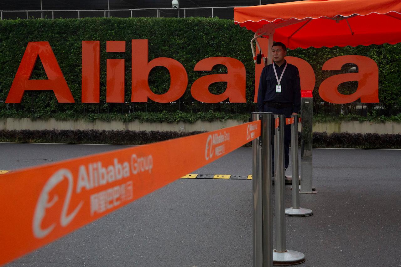 Alibaba has come under fire in the past for allegedly forbidding its merchants from listing on rival e-commerce platforms. Photo: AP