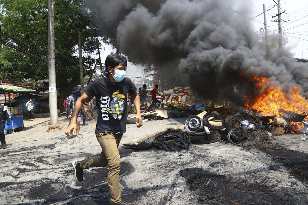 Protes terhadap junta Myanmar telah mengorbankan ratusan nyawa rakyat negara itu. Gambar: AP