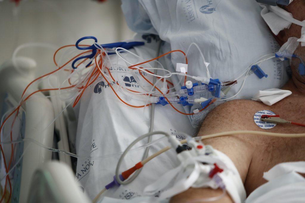 Rawatan pesakit kanser bakal memiliki alternatif lain dengan wujudnya vaksin bagi penyakit itu. Gambar: AFP