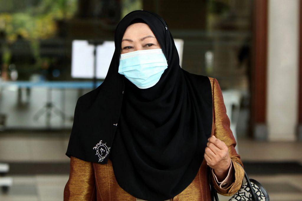 Hasanah Ab Hamid ketika menghadiri perbicaraan mahkamah berhubung pertuduhan pecah amanah libat RM50.4 juta wang kerajaan.